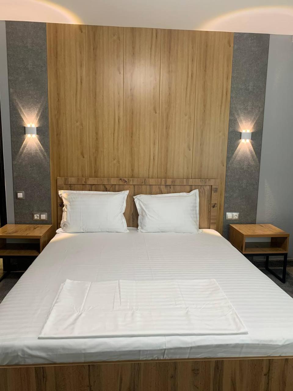 Art Plaza Hotel Tashkent Ngoại thất bức ảnh