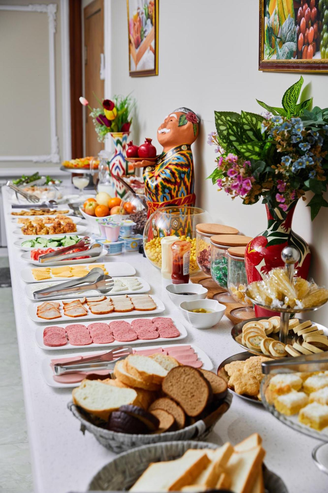 Art Plaza Hotel Tashkent Ngoại thất bức ảnh